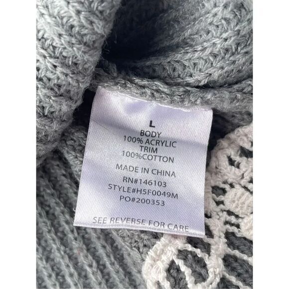 0876 Hippie Rose Gray Cable Crochet Knit Sweater Size Large - Picture 7 of 7